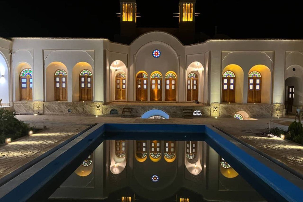 نور