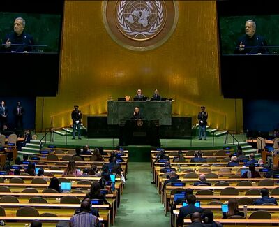 在联大发表强硬讲话，伊朗总统誓言永不屈膝投降