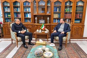 غریب آبادی یتحدث عن مباحثاته مع سفراء الهند والیابان وإسبانیا

