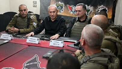 משפטו של נתניהו בהיעדרו בטורקיה; בית המשפט מורה על איתור נכסי פקידים ישראלים