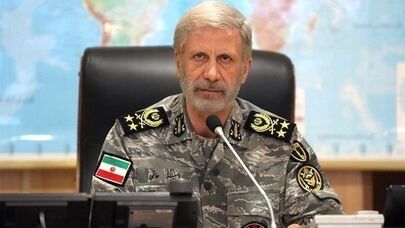 قائد الجیش: إذا ارتکب العدو خطأً آخر، فسیکون ردنا ساحقًا