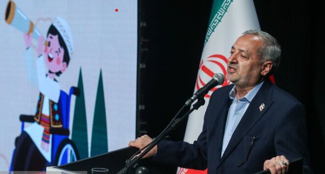 تصویر خبر: وزیر آموزش‌وپرورش: فقر نباید مانع شکوفایی استعداد کودکان شود