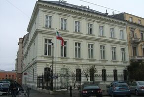 پاسخ سفارت ایران در اتریش به پیام ضد ایرانی رئیس کمیسیون اروپا