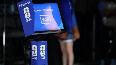 آینده VAR در فوتبال؛ احتمال تغییر در پروتکل کمک‌داور ویدئویی