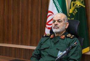 قائد الحرس الثوری: لا یحق لأی قوة من خارج الاقلیم التدخل فی امن مضیق هرمز والخلیج الفارسی

