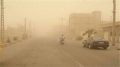 تعطیلی ادارات، مدارس و بانک‌های بم به دلیل آلودگی هوا