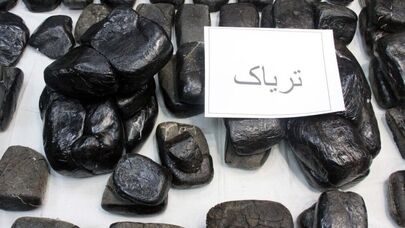 توقیف خودروی حامل ۲۴۲ کیلو تریاک در جاده‌های یزد