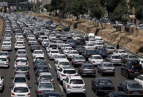 خروجی گیلان با ترافیک فوق سنگین 15 کیلومتری مواجه شد