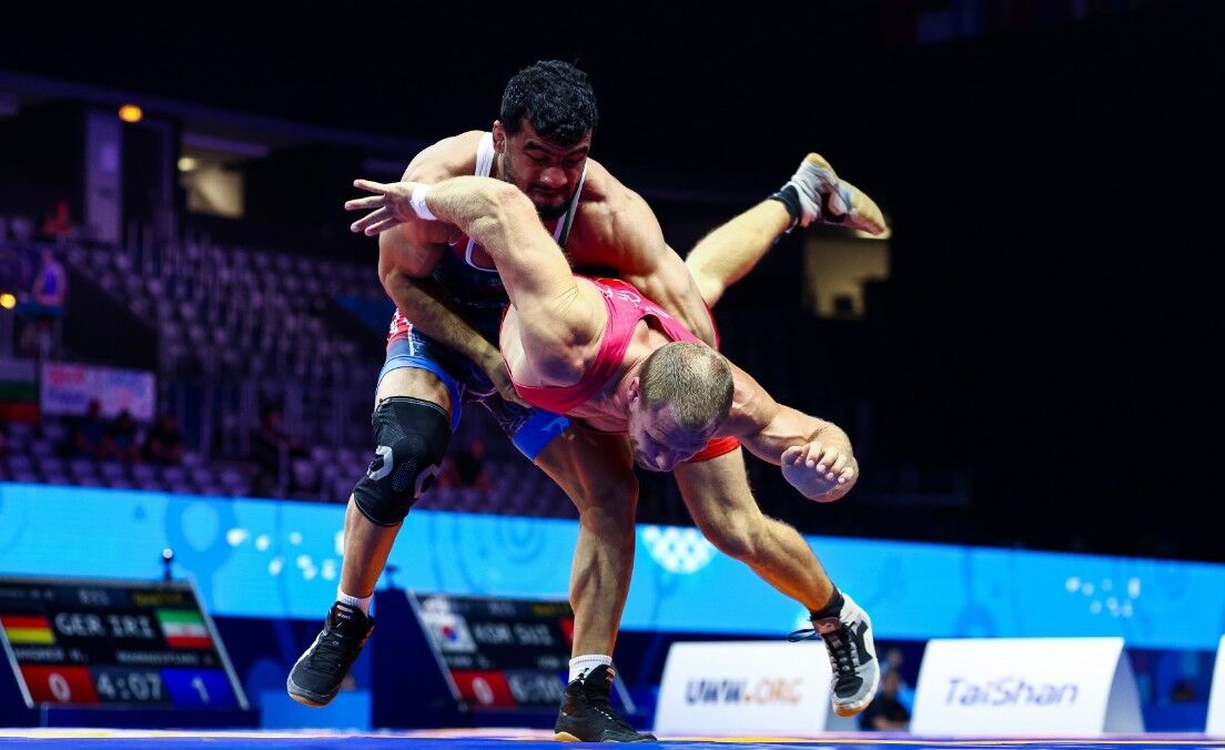 M2MyZTIZcZiB