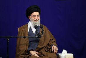 Leader hails Allameh Naeini over his defining characteristics