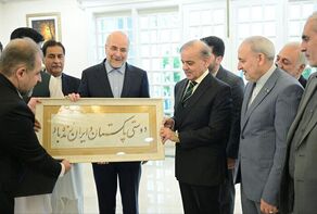 Shehbaz Sharif stresses the important role of Iran and Pakistan for world peace and Islamic unity