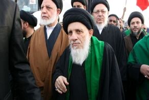 برگزاری مراسم رحلت آیت الله حکیم از سوی رهبر معظم انقلاب