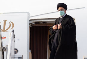 الرئيس الايراني يتحدث عن الهدف الرئيسي لزيارته الى قطر