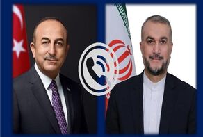 عبداللهيان يبحث مع تشاويش اوغلو القضايا ذات الإهتمام المشترك