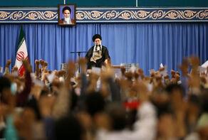 کارگران با رهبر معظم انقلاب دیدار می‌کنند