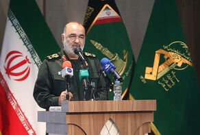سرلشکر سلامی: سپاه به دنبال استفاده از هوش مصنوعی در محصولات دفاعی است