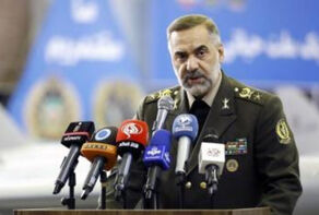 وزير الدفاع الايراني يعلن زيادة الصادرات الدفاعية الى 4 أضعاف