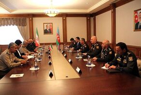 Делегация Вооруженных сил Ирана провела встречу с министром оброны Азербайджана