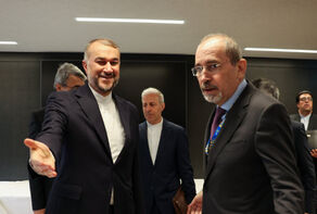 وزير الخارجية الايراني يجري مباحثات مع نظيره الاردني في جنيف