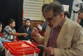 شمخانی رای خود را به صندوق انداخت