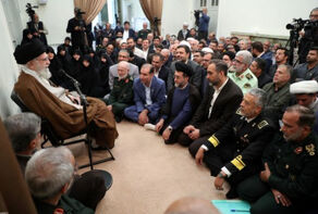 قائد الثورة: الكيان الصهيوني هُزم لكن الهزيمة الأكبر من نصيب الثقافة الغربية وحضارتها