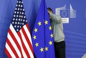 美国、欧洲三驾马车，一日爆出几起丑闻