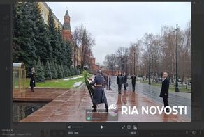 Pezeshkian pays tribute to Unknown Soldier in Moscow