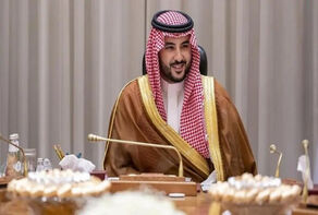 وزير الدفاع السعودي يصل طهران