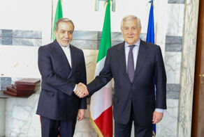 Araghchi meets Italian foreign minister in Rome