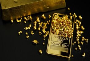 سقوط آرام طلا پس از صعود تاریخی؛ اصلاح قیمت کامل شد؟ + عکس