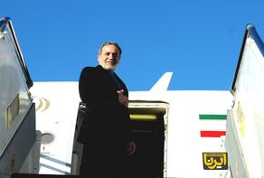 Foreign Minister Araqchi departs for Muscat to attend indirect Iran-U.S. talks