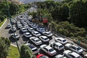 ترافیک سنگین در مسیرهای شمالی؛ تردد یک‌طرفه در آزادراه تهران–شمال و کندوان+فیلم