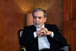 伊朗外长：以方无法通过军事行动达成解决方案