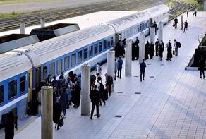 Iran to launch 3 new rail lines to neighboring states: CEO