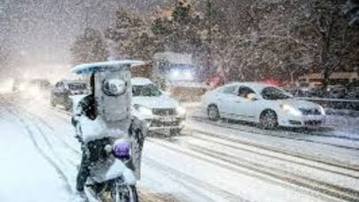 بارش برف و یخبندان کرمانشاه را در بر می‌گیرد