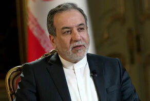 قدردانی عراقچی از سپاه حفاظت هواپیمایی