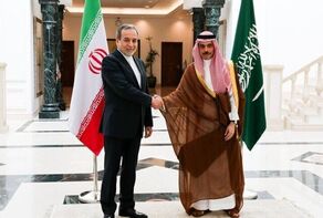 Iran to firmly defend itself against external threats