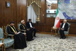 Iran sets goal to boost economic ties with Oman to $5 billion