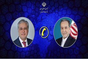 Araghchi briefs Pakistani FM on nuclear talks with US