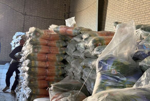 ترخیص 146 تن کالای اساسی از بازارچه مرزی خانم‌شیخان مریوان