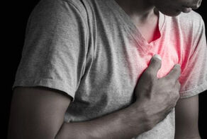 از کجا بفهمیم درد قفسه سینه برای اضطراب است یا حمله قلبی؟