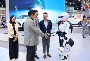 ازدهار قائم على السيناريوهات والتعاون المشترك | شيري تقدم روبوتات AiMOGA Robotics في معرض أوتو تشاينا 2026