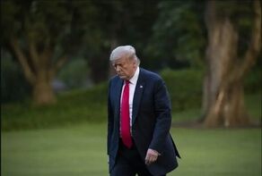 An earthquake in Trump’s base; the numbers turn against him