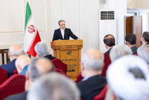 عراقچی: سفارت‌خانه‌های ایران در جنگ دیپلماسی عمومی و رسانه‌ای پیروز شدند