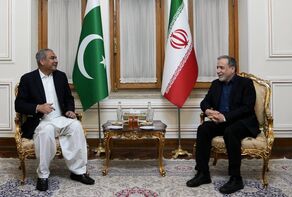 Araghchi, Pakistani minister discuss Iran-US talks in Tehran
