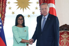 دیدار اردوغان و رئیس‌جمهور موقت ونزوئلا در استانبول
