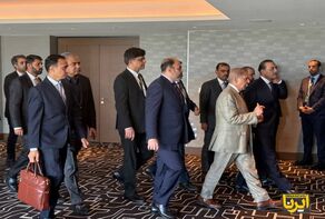 Pakistan PM praises ‘brotherly’ ties with Iran after meeting Iranian delegation in Switzerland