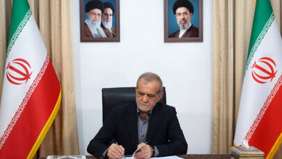 امروز مسئولیت فرماندهی نیروی دریایی سپاه از حساسیت ویژه برخوردار است