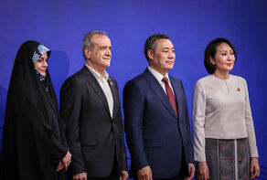 One Trip, Several Messages: What Lies Beyond the Shanghai Frame?