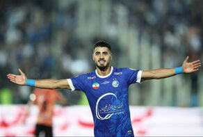 حرکت ارزشمند مهاجم استقلال پیش از دیدار با السد